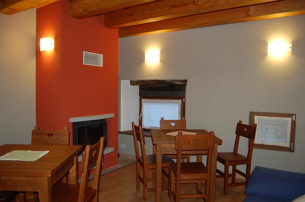 Il Nocciolo Bed & Breakfast บาร์ด ภายนอก รูปภาพ